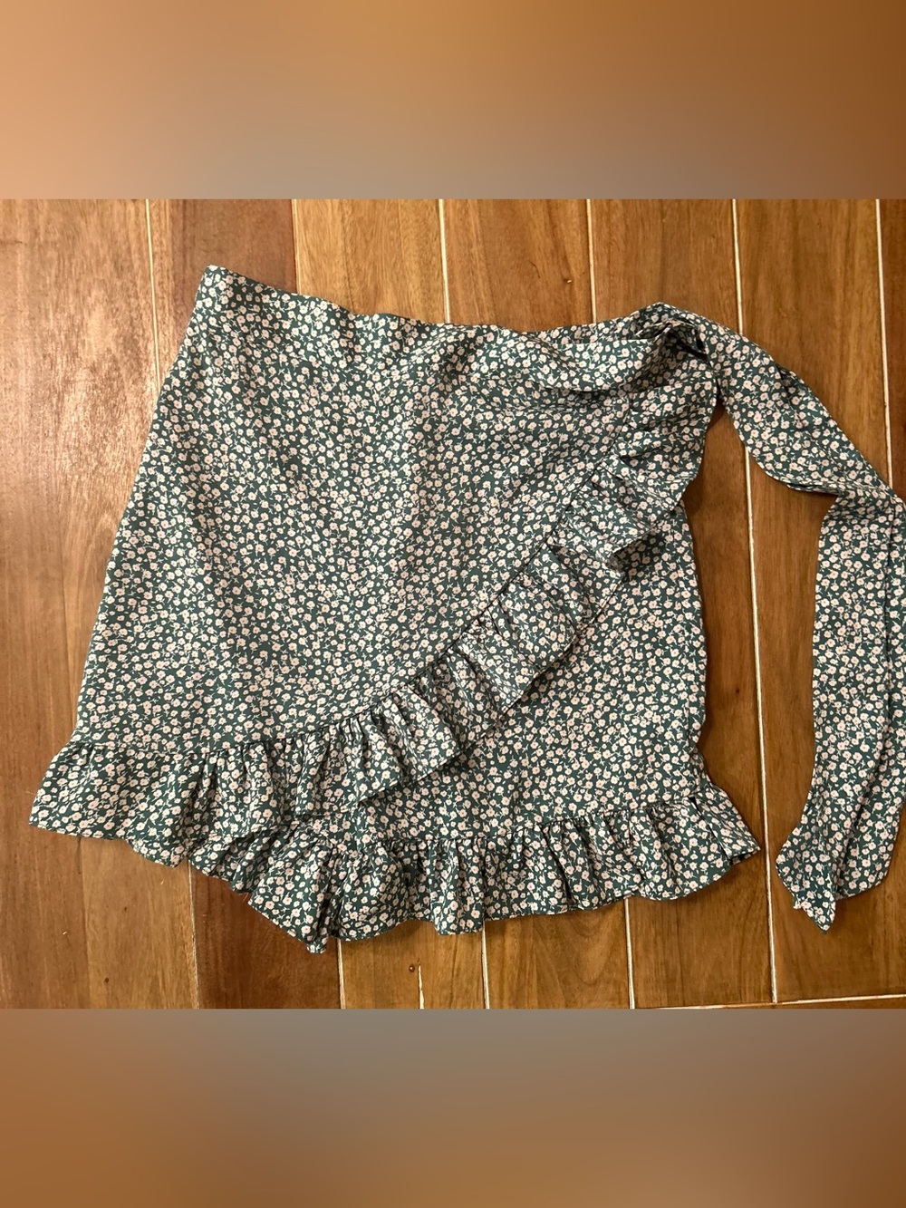 HYFVE Floral Ruffle Wrap Skort Green White‎ Flowers Cottagecore Women Small